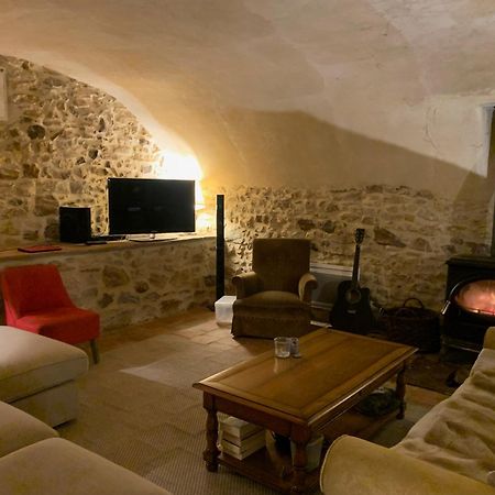 Mas Les Romarins, 10 Min D'Uzes, Piscine Et Grand Jardin Clos, Jeux, Nid De Repos Et Base Pour Activites Dans Le Gard (Adults Only) Zewnętrze zdjęcie
