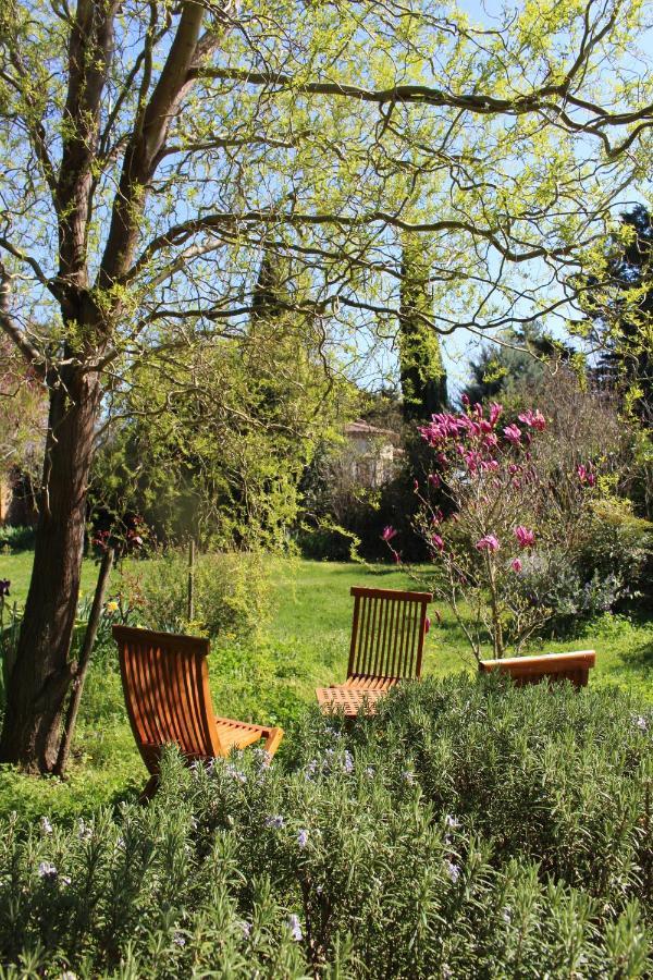 Mas Les Romarins, 10 Min D'Uzes, Piscine Et Grand Jardin Clos, Jeux, Nid De Repos Et Base Pour Activites Dans Le Gard (Adults Only) Zewnętrze zdjęcie