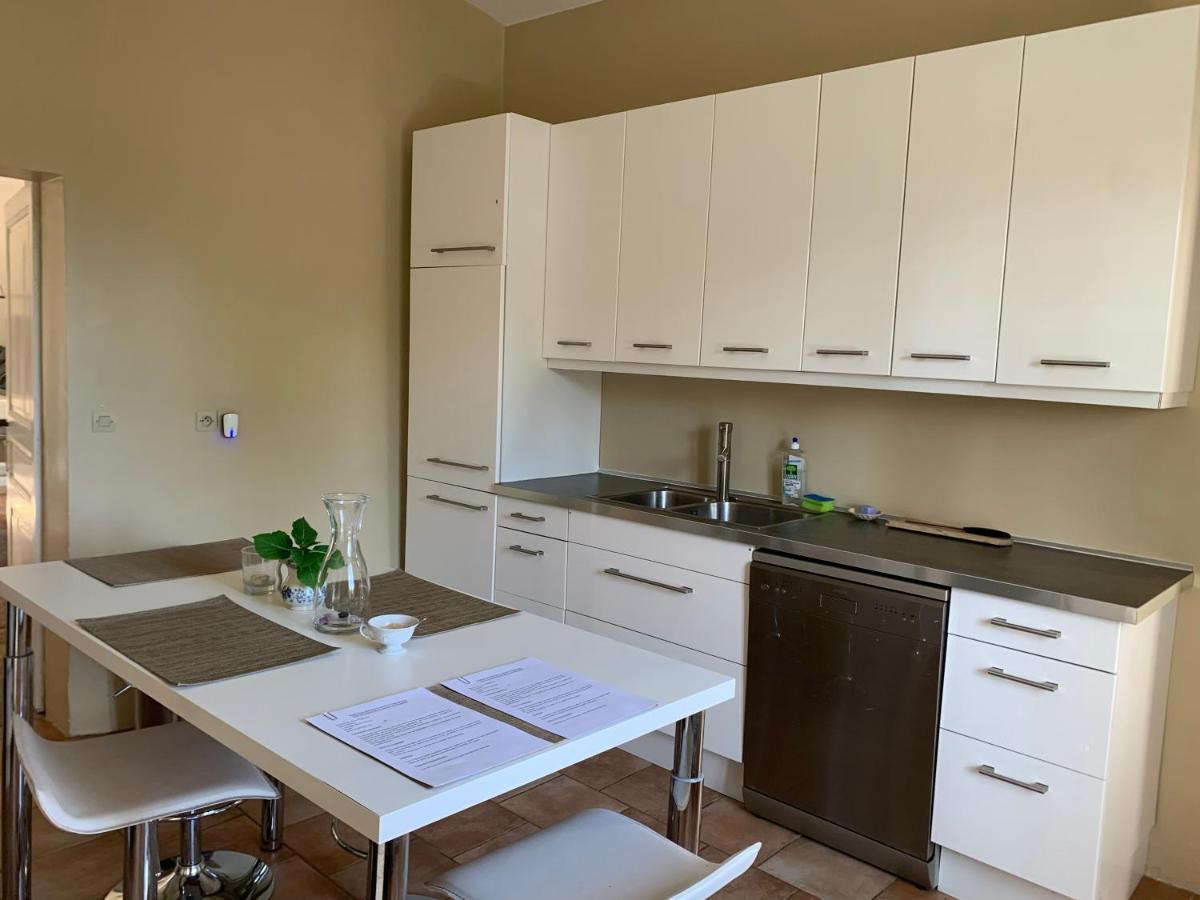 Mas Les Romarins, 10 Min D'Uzes, Piscine Et Grand Jardin Clos, Jeux, Nid De Repos Et Base Pour Activites Dans Le Gard (Adults Only) Zewnętrze zdjęcie
